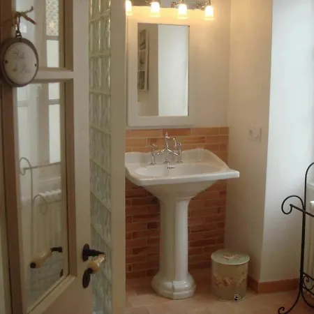 Mareuil-sur-lay-dissais, 2 Pieces, 2 Personnes - Fr-1-426-266 Vakantiehuis *